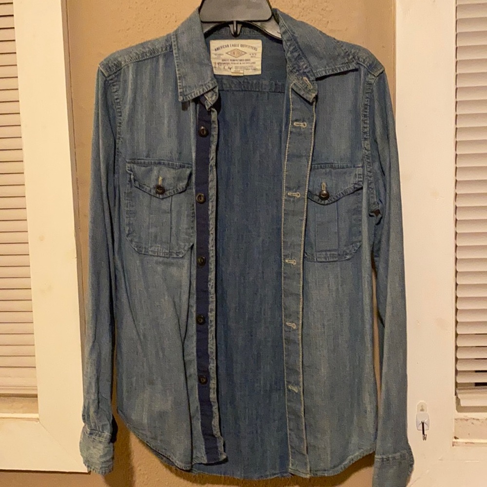 American Eagle denim button down shirt